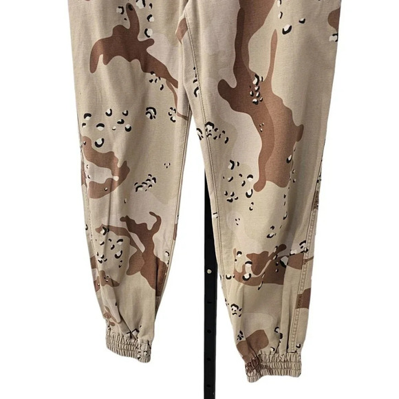 Aritzia TNA Women's Alix Jogger Pant Size Small Camo Army Pant - Picture 6 of 8